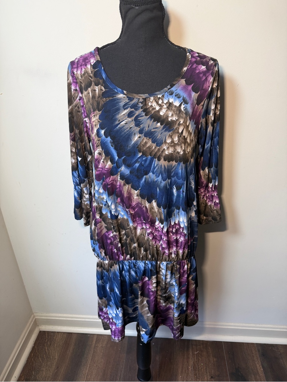 Studio West Women’s Large Feather Print Tunic Top Blue Purple 3/4 Sleeve